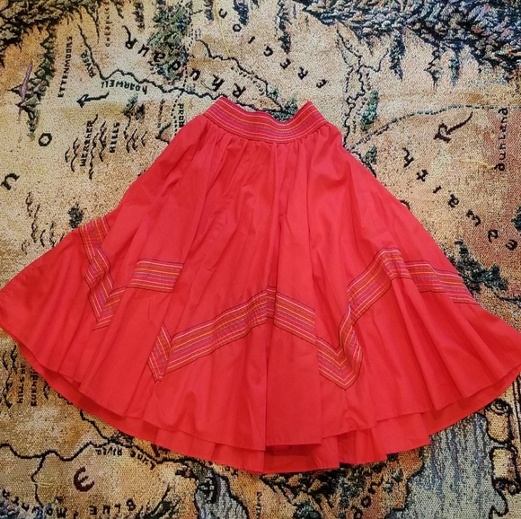 Red Mexican Traditional Square Dance Circle Skirt - Picture 1 of 6